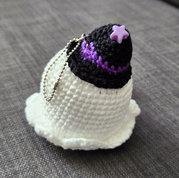 Ghost keychain‼️ (3/$25) - Picture 3 of 10